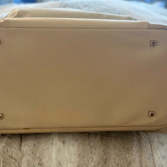 Stylish BEIS weekender bag - Picture 8 of 9